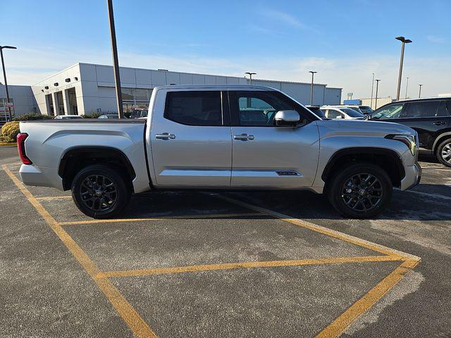 TOYOTA TUNDRA - 2