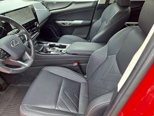 صورة 13 لـ 2024 Lexus NX 350H LUXURY