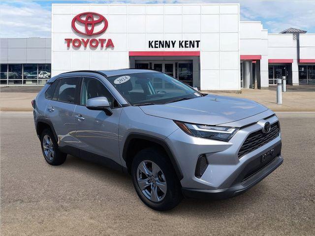 TOYOTA RAV4 - 1