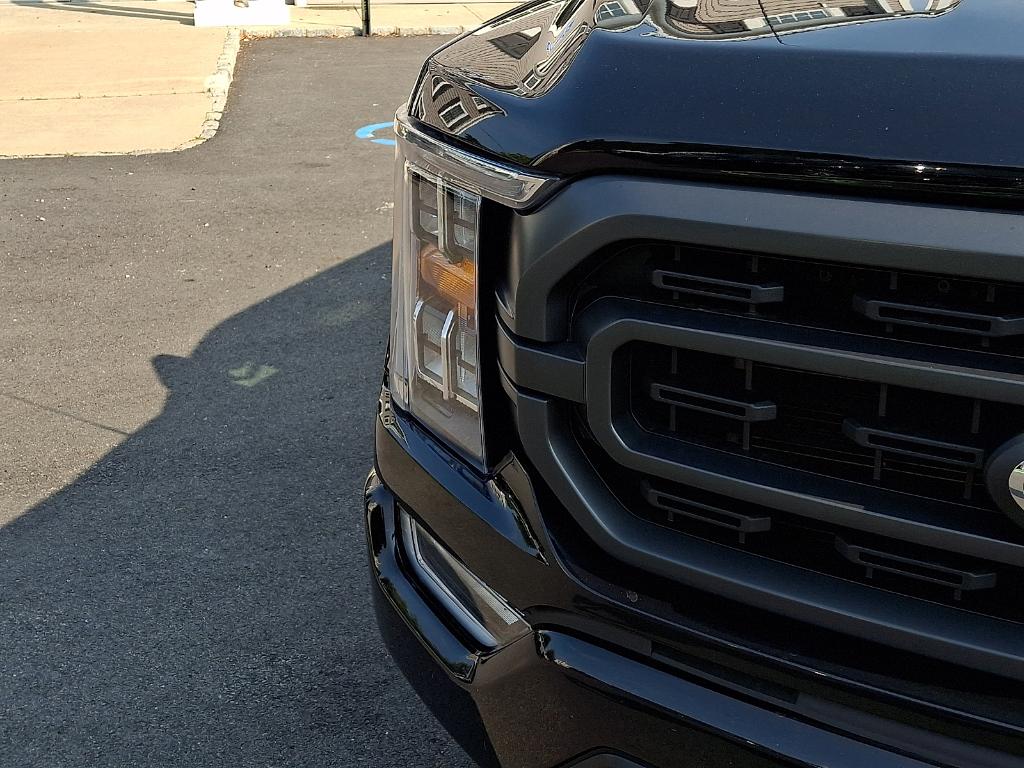 صورة 10 لـ 2023 FORD F-150 XLT
