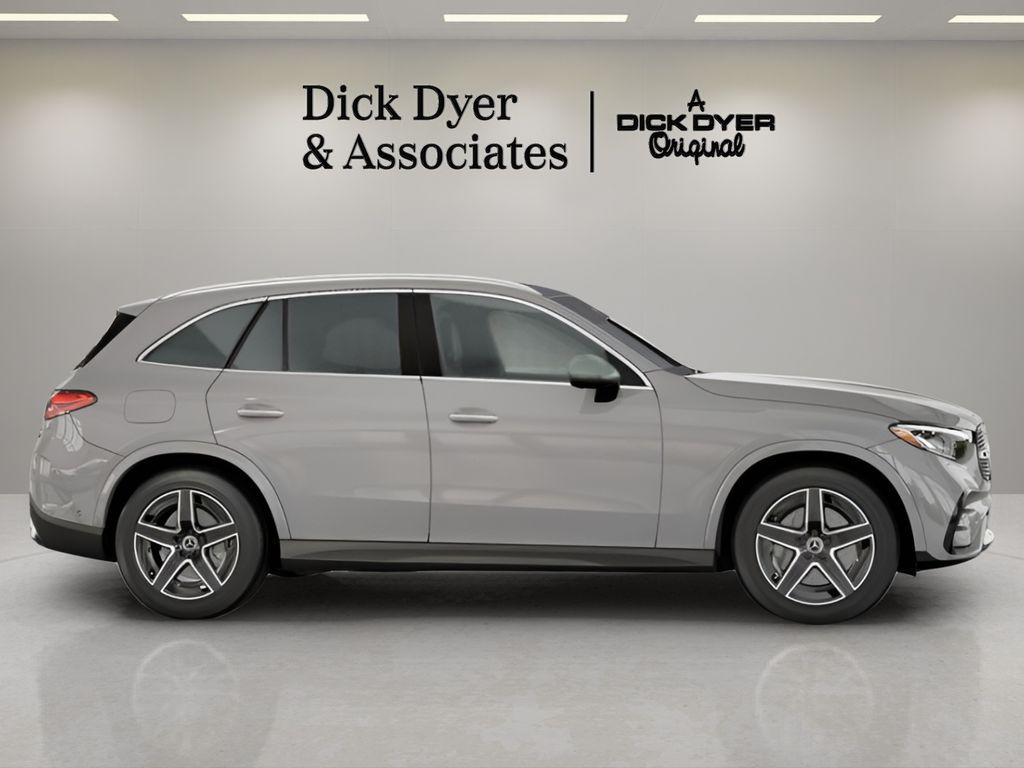 MERCEDES-BENZ GLC - 10