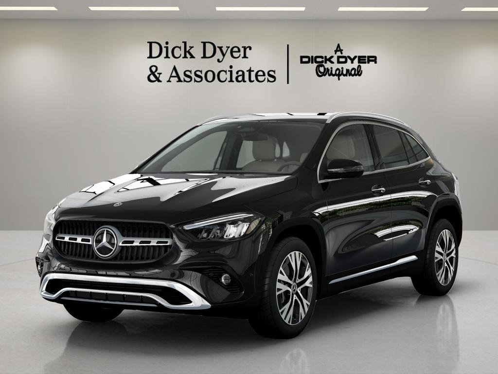 MERCEDES-BENZ GLA - 1