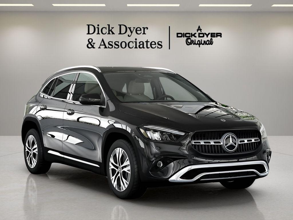 MERCEDES-BENZ GLA - 5
