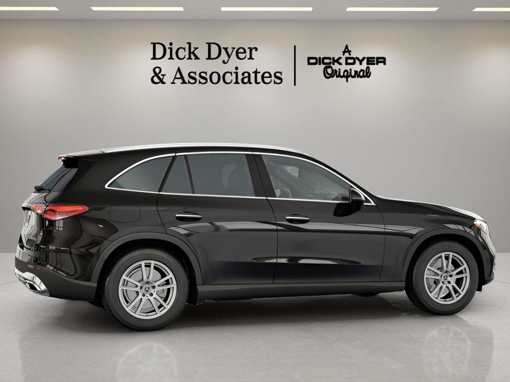 MERCEDES-BENZ GLC - 7