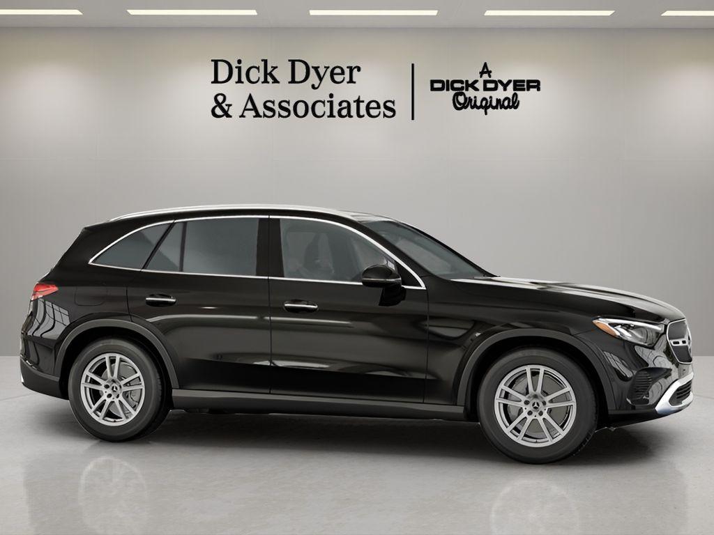 MERCEDES-BENZ GLC - 3