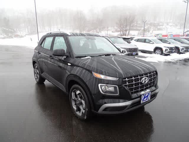 New 2026 Hyundai VENUE SEL