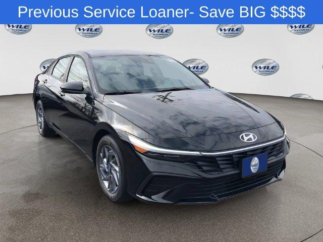 New 2026 Hyundai ELANTRA HEV Blue