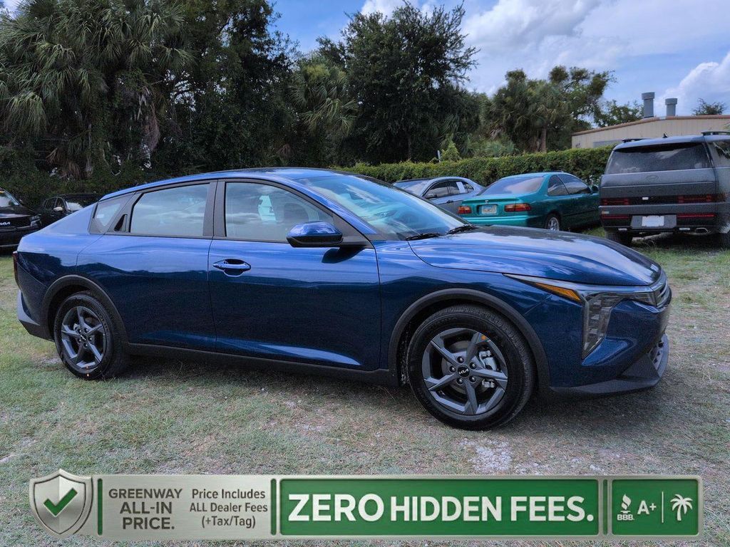 New 2026 Kia K4 LXS