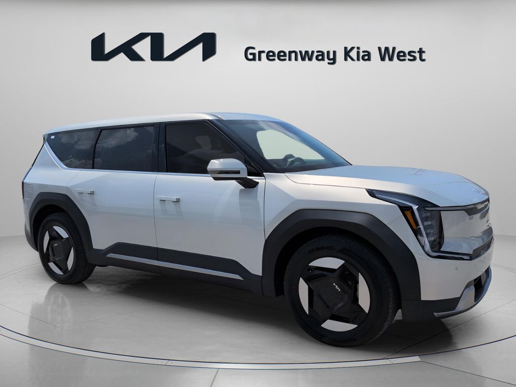 New 2026 Kia EV9 Light Long Range