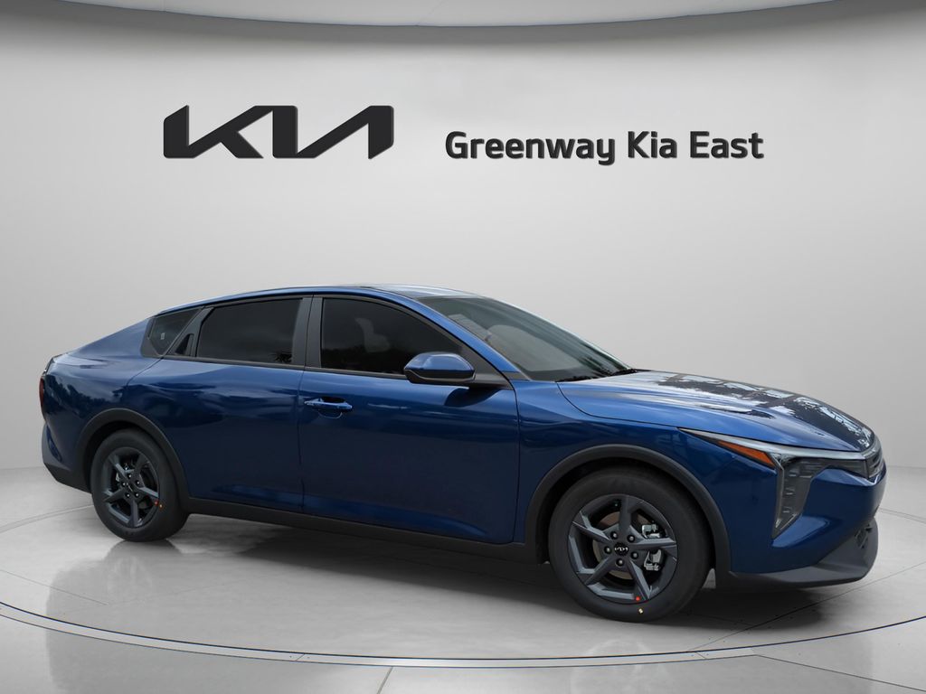 New 2026 Kia K4 LXS
