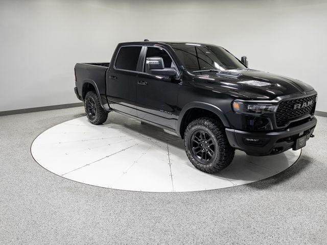 صورة مصغرة 32 لـ 2025 RAM 1500 REBEL