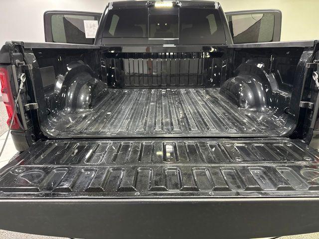 صورة مصغرة 30 لـ 2025 RAM 1500 REBEL