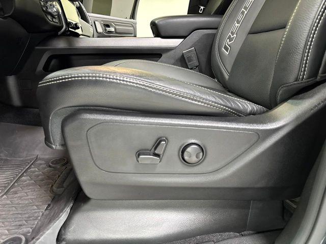 2025 RAM 1500 REBEL 照片 9