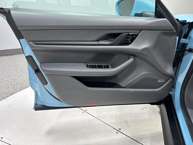 صورة مصغرة 13 لـ 2020 Porsche TAYCAN 4S
