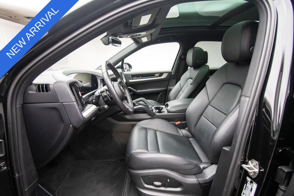 2025 Porsche CAYENNE BASE 缩略图 11