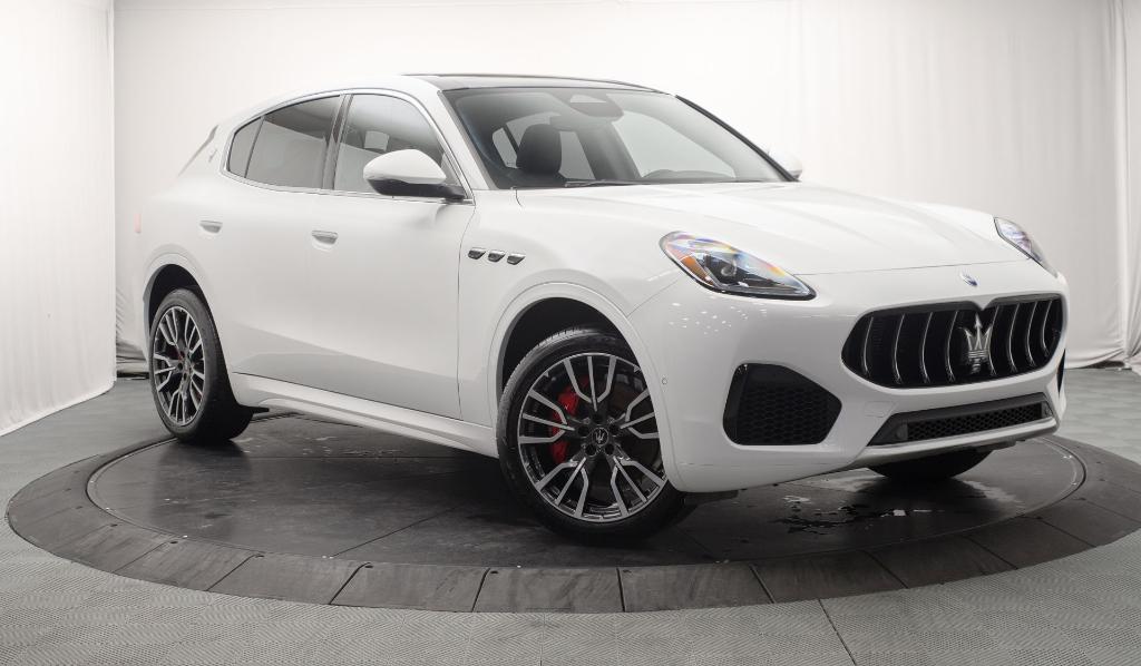 New 2025 Maserati Grecale Base
