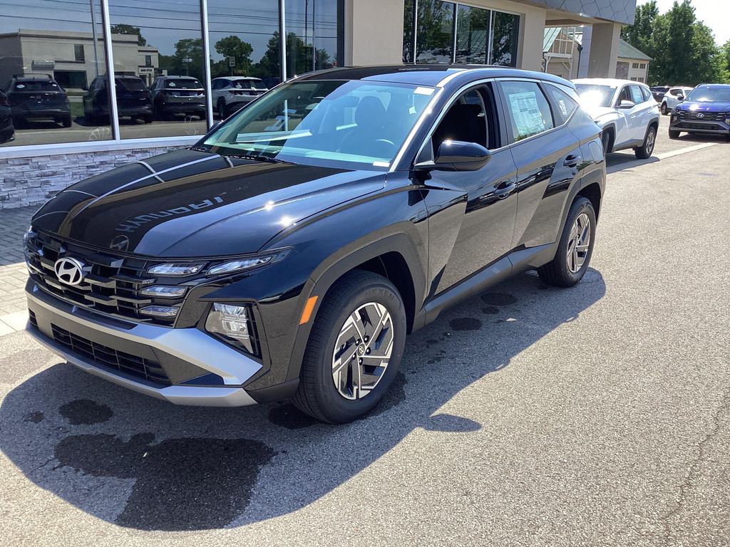 New 2026 Hyundai TUCSON Hybrid Blue SE