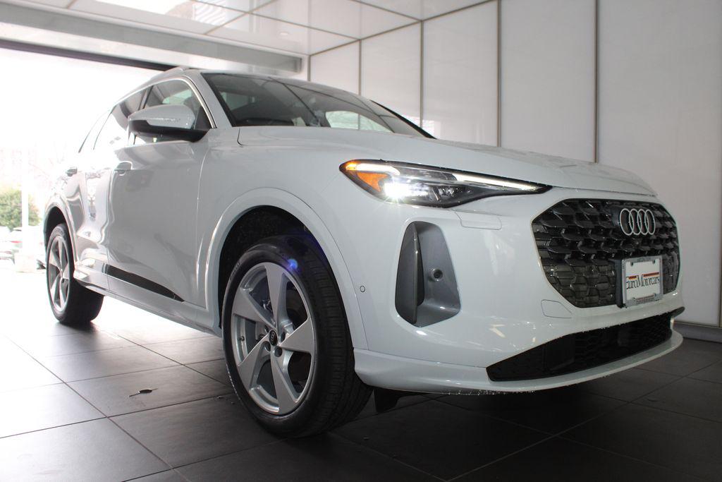 New 2025 Audi Q5 Premium Plus TFSI quattro S tronic