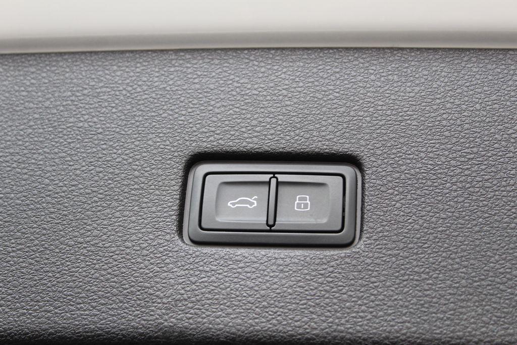 صورة مصغرة 22 لـ 2023 AUDI Q8 55 PREMIUM