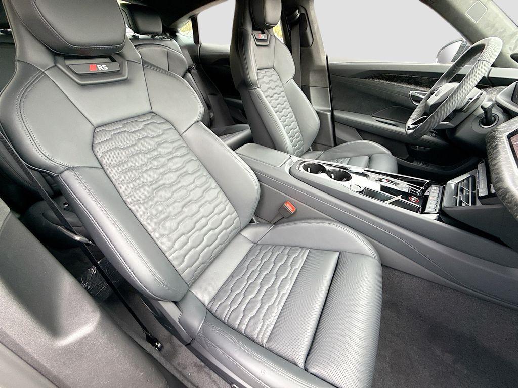 2026 AUDI RS E-TRON GT QUATTRO — миниатюра 29