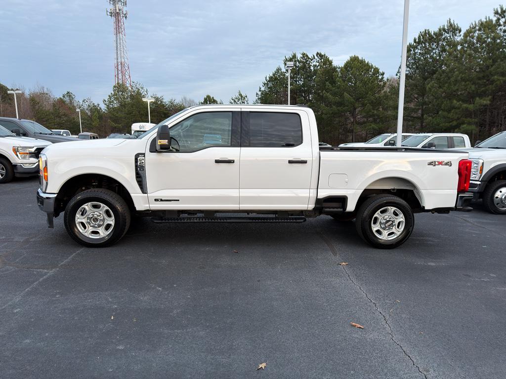 صورة 2 لـ 2025 FORD F-250 XLT