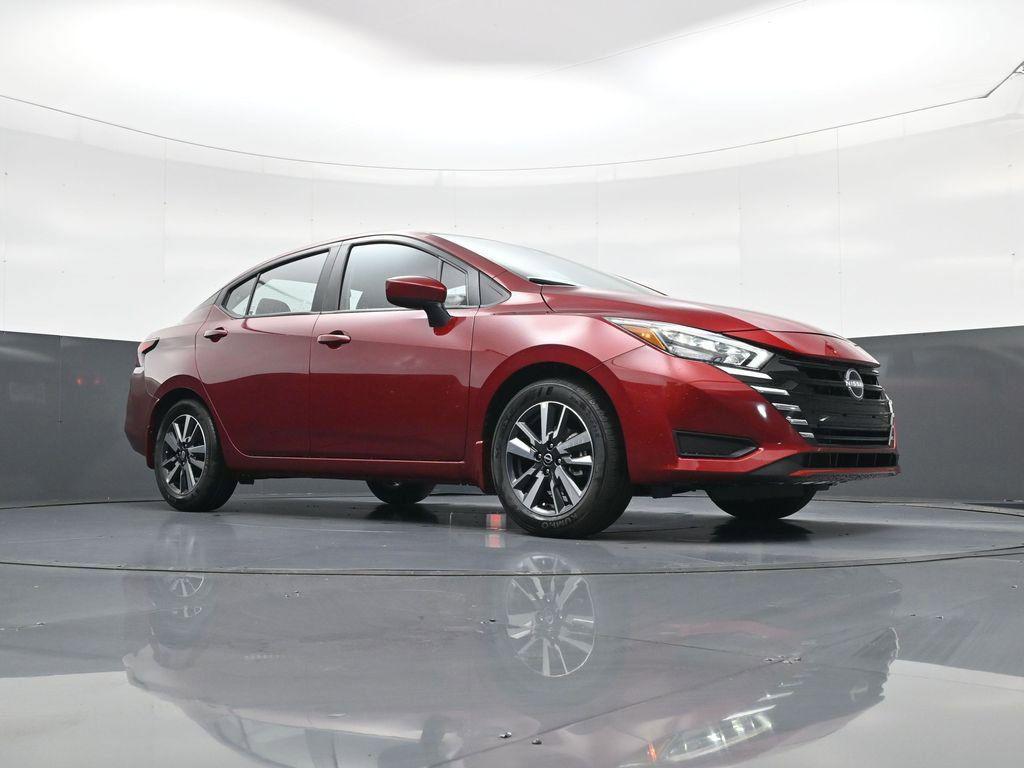 New 2025 Nissan Versa 1.6 SV