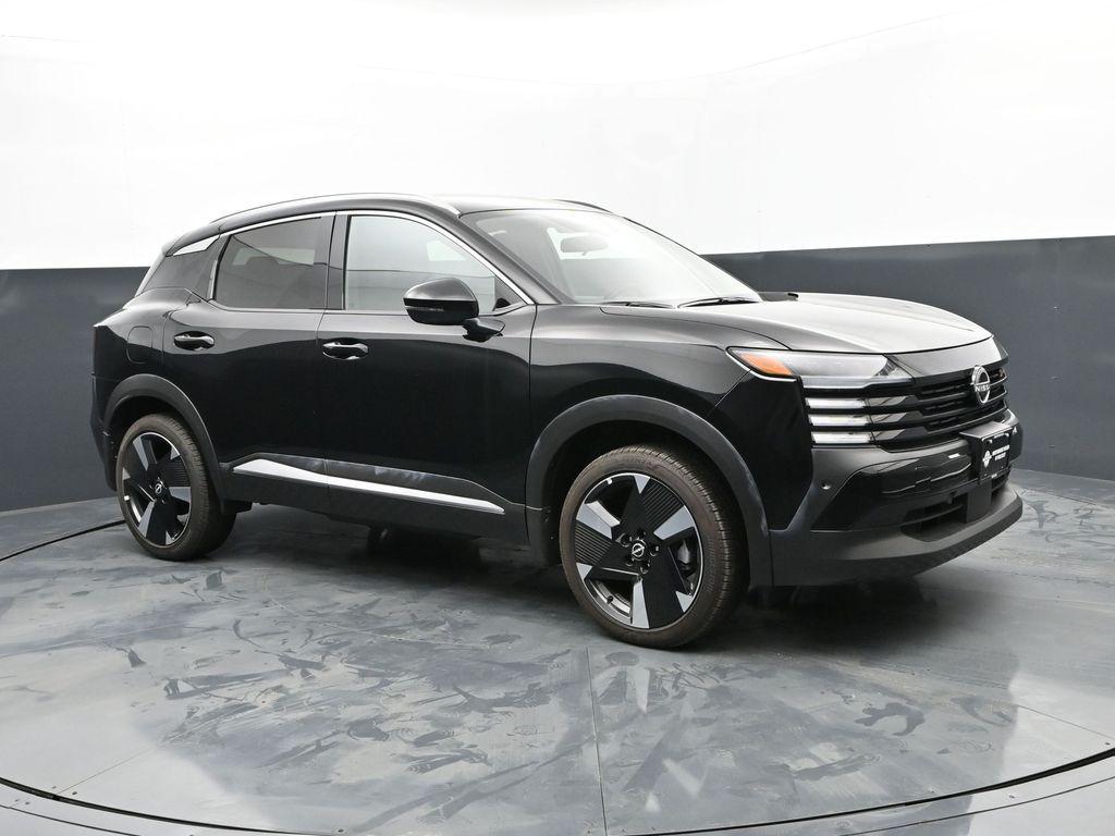 New 2025 Nissan Kicks SR