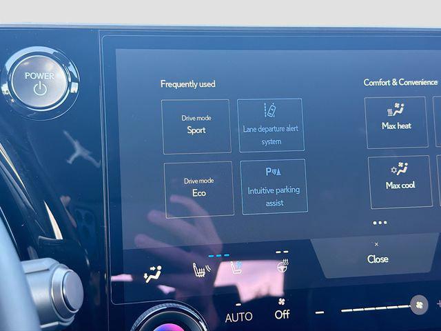 صورة مصغرة 31 لـ 2026 Lexus RX 450H+ BASE