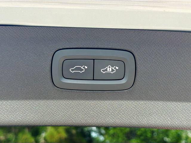 2024 Volvo XC90 B6 PLUS BRIGHT THEME 7-SEATER — фото 13
