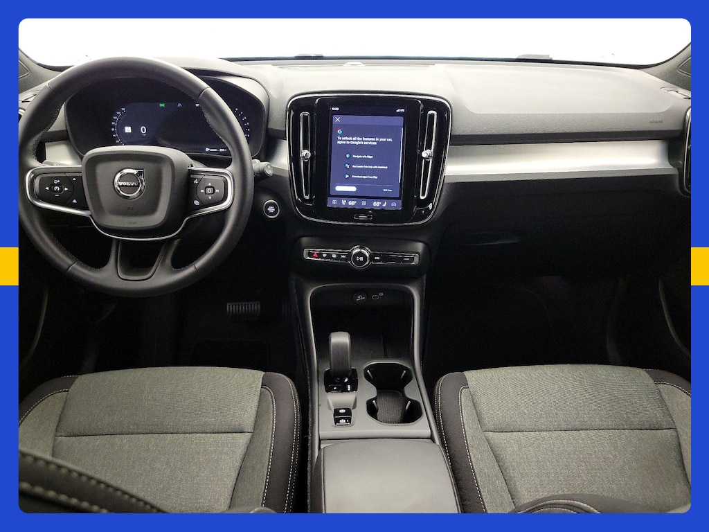 2025 Volvo XC40 B5 CORE BRIGHT THEME — фото 11