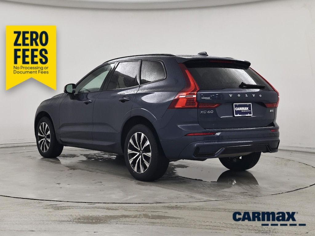 2024 Volvo XC60 B5 PLUS DARK THEME — фото 2