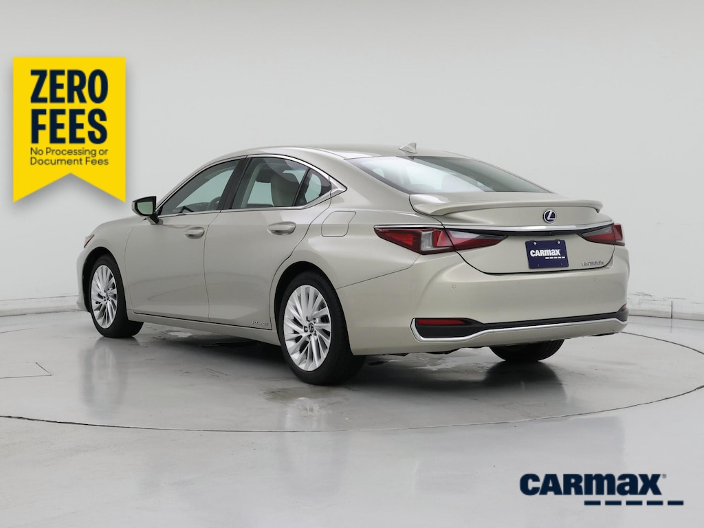 صورة 2 لـ 2021 Lexus ES 300H ULTRA LUXURY