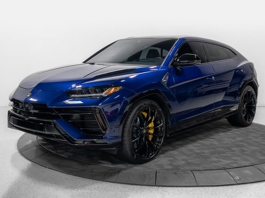 صورة 2 لـ 2023 Lamborghini URUS S
