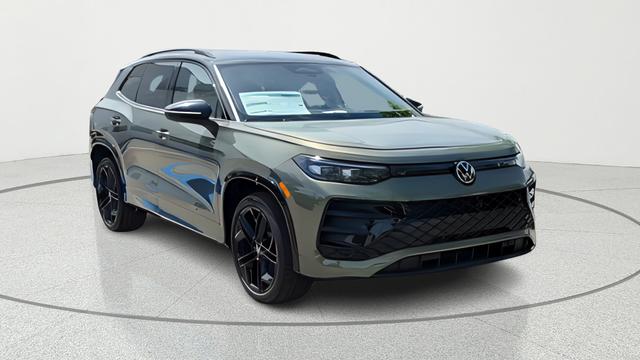 New 2026 Volkswagen Tiguan 2.0T SE R-Line Black 4MOTION