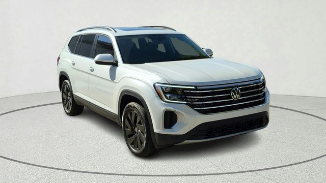 New 2026 Volkswagen Atlas SE w/Technology