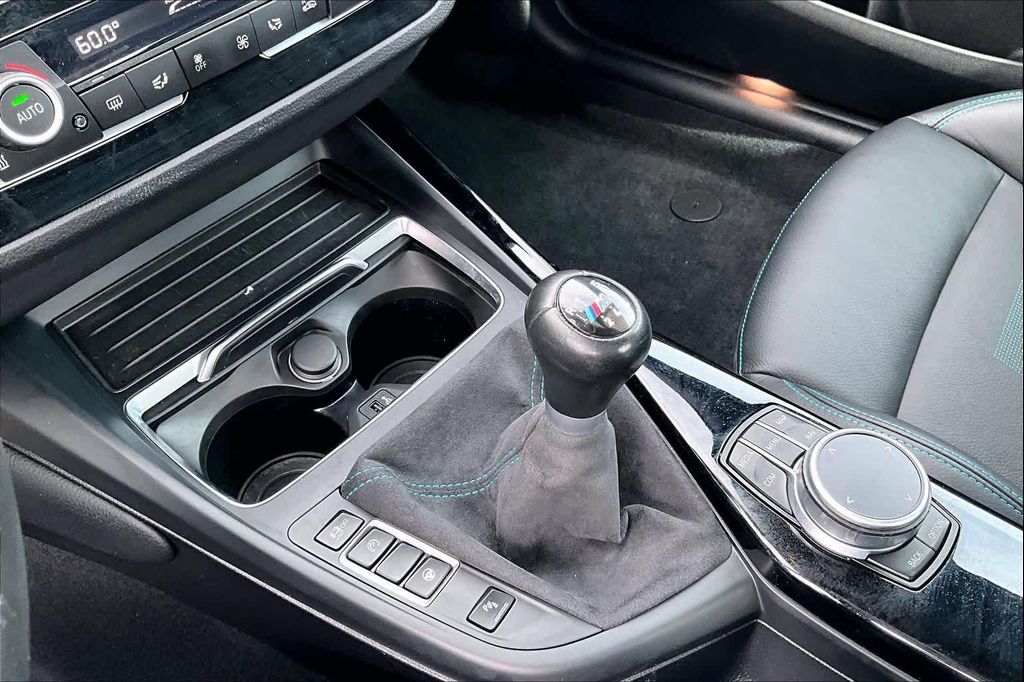 صورة 13 لـ 2020 BMW M2 COMPETITION