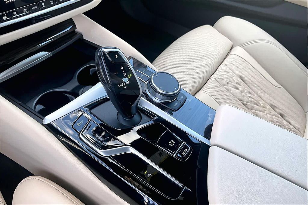 صورة مصغرة 15 لـ 2023 BMW 530 I