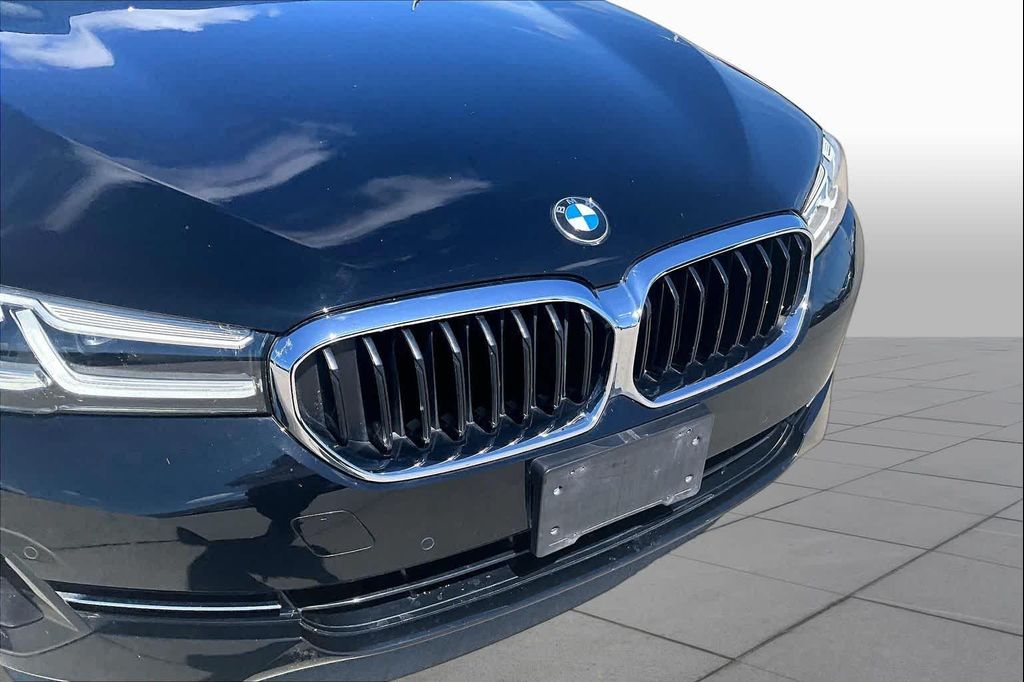 صورة مصغرة 28 لـ 2023 BMW 530 I