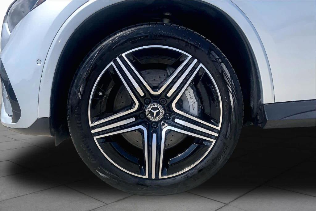 MERCEDES-BENZ GLC - 10