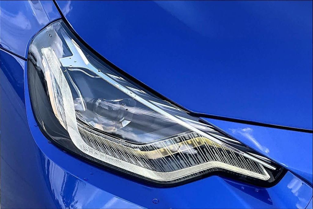 صورة مصغرة 25 لـ 2025 BMW M240 I