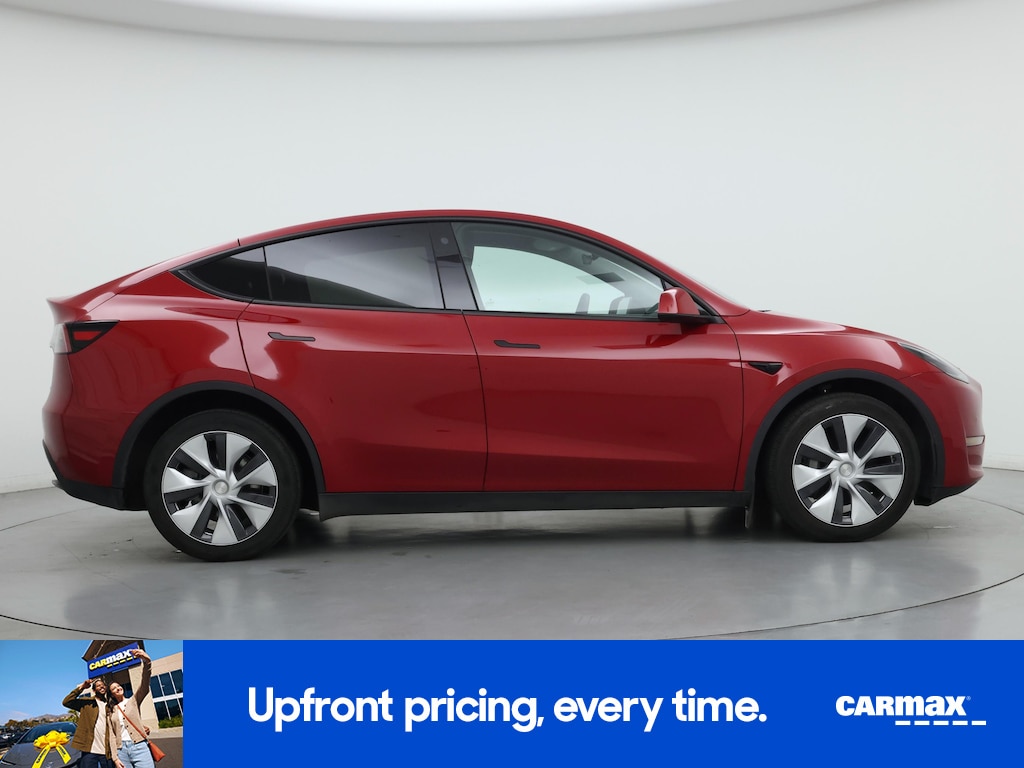 TESLA MODEL Y LONG RANGE - 9