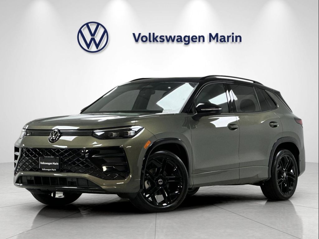 New 2026 Volkswagen Tiguan 2.0T SE R-Line Black