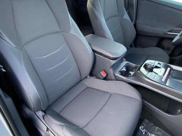 صورة مصغرة 11 لـ 2026 Toyota C-HR SE
