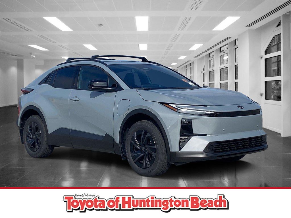 New 2026 Toyota C-HR SE