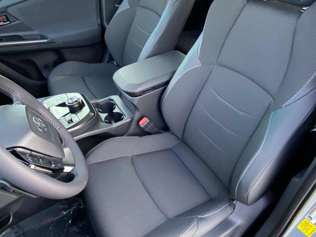 صورة مصغرة 19 لـ 2026 Toyota C-HR SE