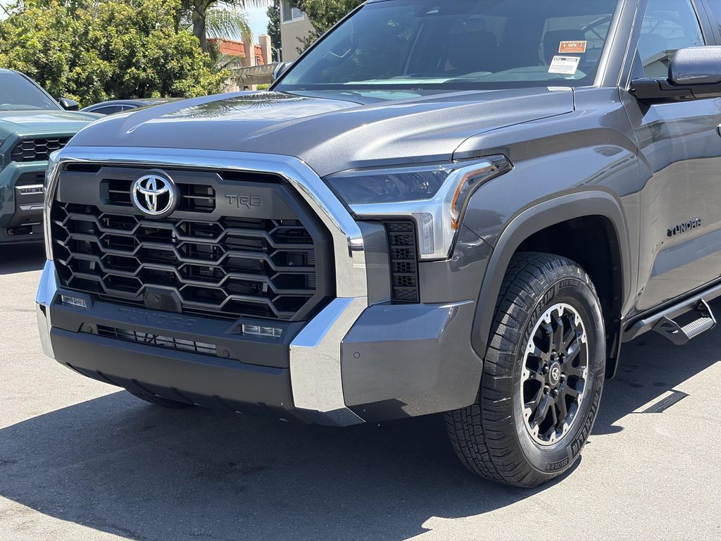 صورة 7 لـ 2026 Toyota TUNDRA SR5