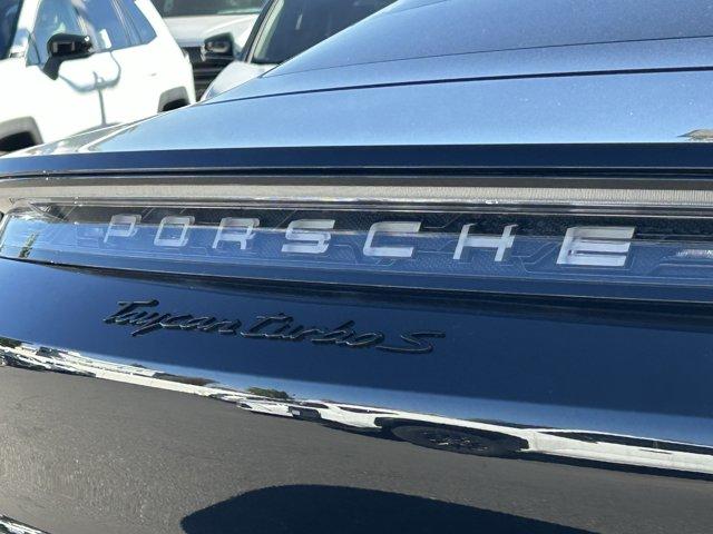 صورة 4 لـ 2020 Porsche TAYCAN TURBO