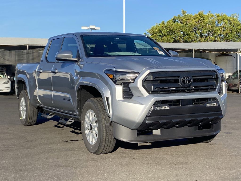 2026 Toyota TACOMA SR5 照片 2
