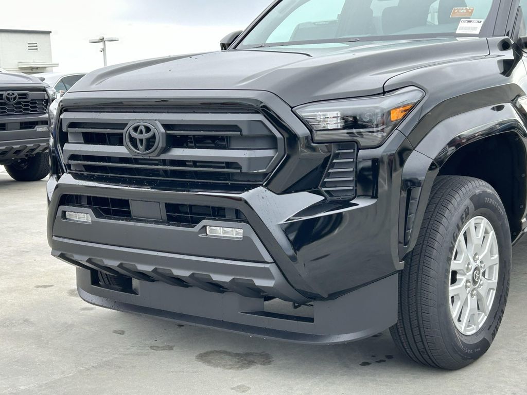 صورة 7 لـ 2026 Toyota TACOMA SR5