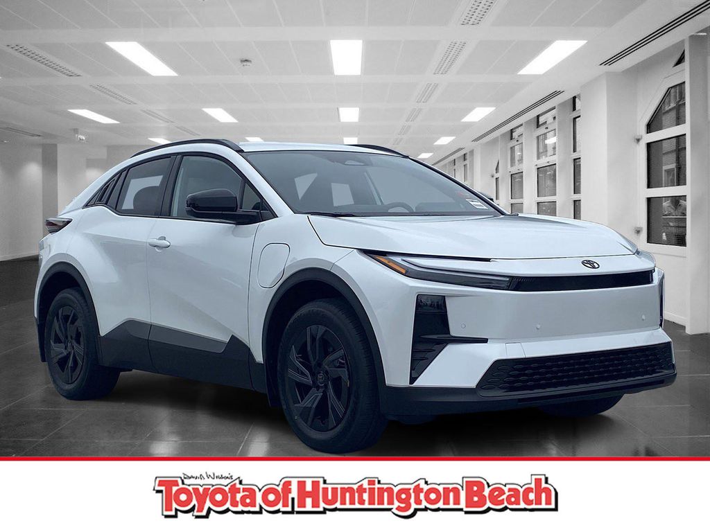 New 2026 Toyota C-HR SE